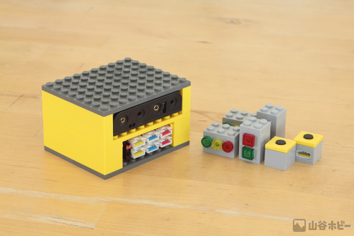 LED押しボタン式信号機をArduinoとLEGOで作ってみた